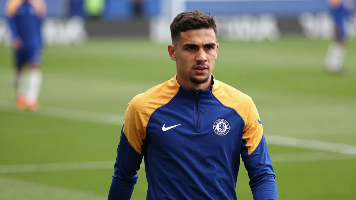 Al Hilal eye Pedro Neto as Chelsea weigh options