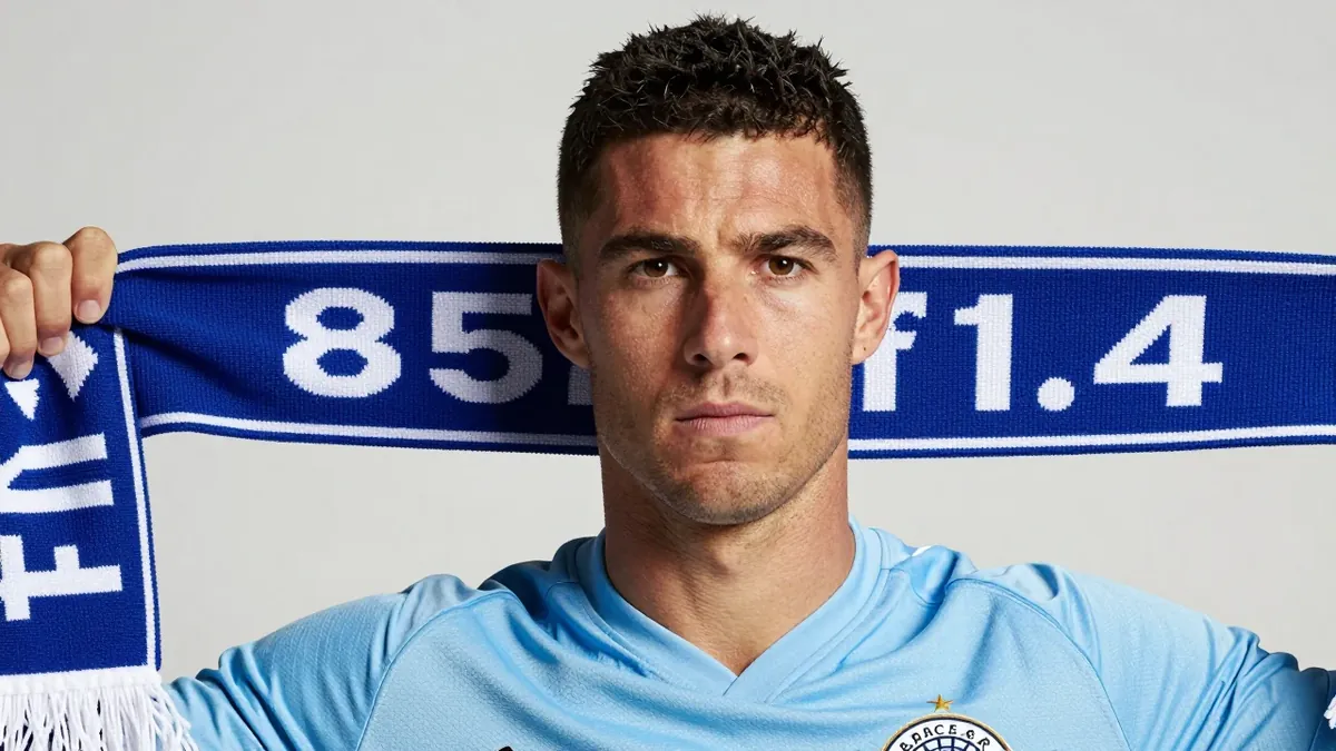 Chelsea FC transfer news: Fernández completes a £125m move to Manchester City, matching the British transfer record as...