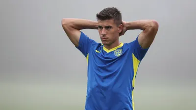 Chelsea FC remain interested in Real Sociedad's Martín Zubimendi as the January window approaches, with the Blues...