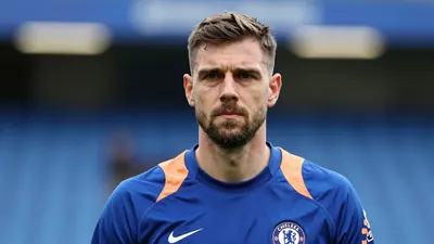 Chelsea FC legend Ashley Cole says reported interest in Aston Villa goalkeeper Emiliano Martinez would excite fans, amid...