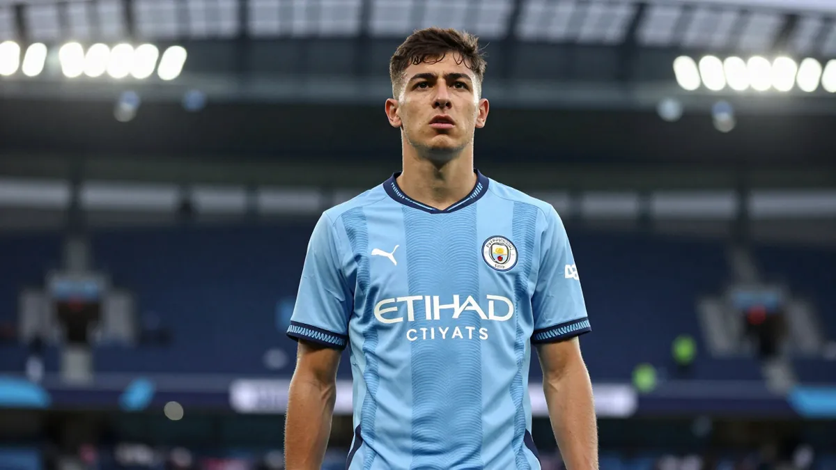 Chelsea FC's Enzo Fernandez on Manchester City's transfer shortlist
