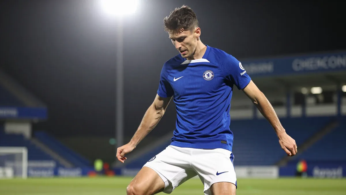 Chelsea FC Transfer News: Alonso Eyes Lewis-Skelly Amidst Guimaraes Arrival